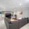 Kewarra Beach King Bed 4BR House, Pool, BBQ, Dog Friendly