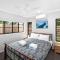 Kewarra Beach King Bed 4BR House, Pool, BBQ, Dog Friendly