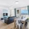 Cairns City Escape - Elevated Modern Haven with Pool