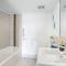 Cairns City Escape - Elevated Modern Haven with Pool