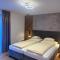 Glanz & Glory Hotel
