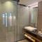 Glanz & Glory Hotel