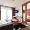 Glanz & Glory Hotel