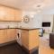Raleigh Square - 2BR Ground-Floor Apartment in Nottingham