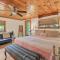 Sitting Bear Cottage with Hot Tub