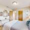Cozy Carmet Cottage