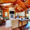 Cozy Riverview Cabin