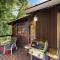 Cozy Riverview Cabin