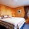 Tamarack Lodge