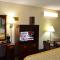 Days Inn by Wyndham Southern Hills/ORU