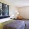 Super 8 by Wyndham Plattsburgh - بلاتسبرغ
