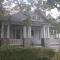 Cozy Cape Cod Bungalow King Queen WD Full Kitchen Wifi Desk