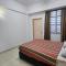 Muslim homstay@Crown Imperial Court