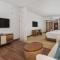 Hyatt Centric Waikiki Beach