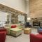 Country Inn & Suites by Radisson, Platteville, WI