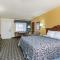 Days Inn & Suites by Wyndham Warner Robins Near Robins AFB - Warner Robins
