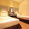 The V Hotel