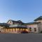 Days Inn & Suites by Wyndham Winkler - Winkler