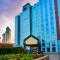 The Oakes Hotel Overlooking the Falls - Niagara Falls