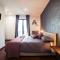 Glam House