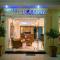Hotel Viana