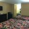 Redwood Inn - White Hall