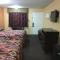 Redwood Inn - White Hall