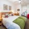 Summer Blue Guesthouse