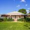 Pooles Rock Vineyard Accommodation