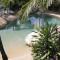 Cairns Queenslander Hotel & Apartments