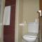 Marina Royal Hotel Suites