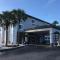 Days Inn & Suites by Wyndham Bonita Springs North Naples