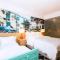 Caravel Hotel