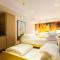 Caravel Hotel