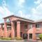 Days Inn By Wyndham Phenix City Near Fort Moore