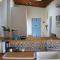 Dolphin Guest House and Studios - Tochni