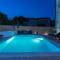 Villa Sagri - heated pool - Žagrići