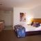 White Lace Motor Inn