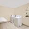 Super 8 by Wyndham Lebanon