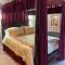Hillcrest Bed and Breakfast