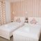 Moeimanee Resort