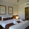 Yoma Hotel, Pai