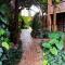 Aark Guest Lodge