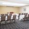 Ramada by Wyndham Springfield North - Springfield