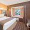 Microtel Inn & Suites Quincy by Wyndham - Quincy