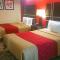 Regency Inn & Suites - Baytown - 贝敦