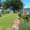 Lakefront Lodge