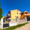 Apartments Orange 768