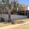 Overlander Hotel