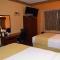 Microtel Inn & Suites by Wyndham Rock Hill/Charlotte Area - روك هيل